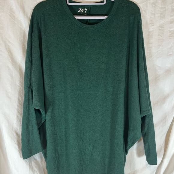 Maurices Forest Green 24/7 Top - Picture 2 of 5